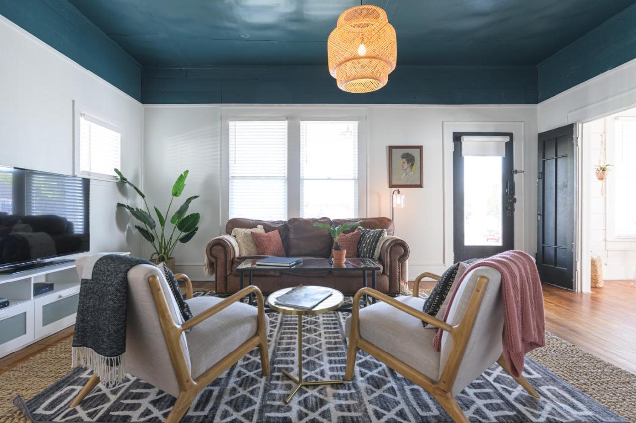 Restored 1930S Uptown Bungalow 2 Min. To Magnolia Waco Exterior foto