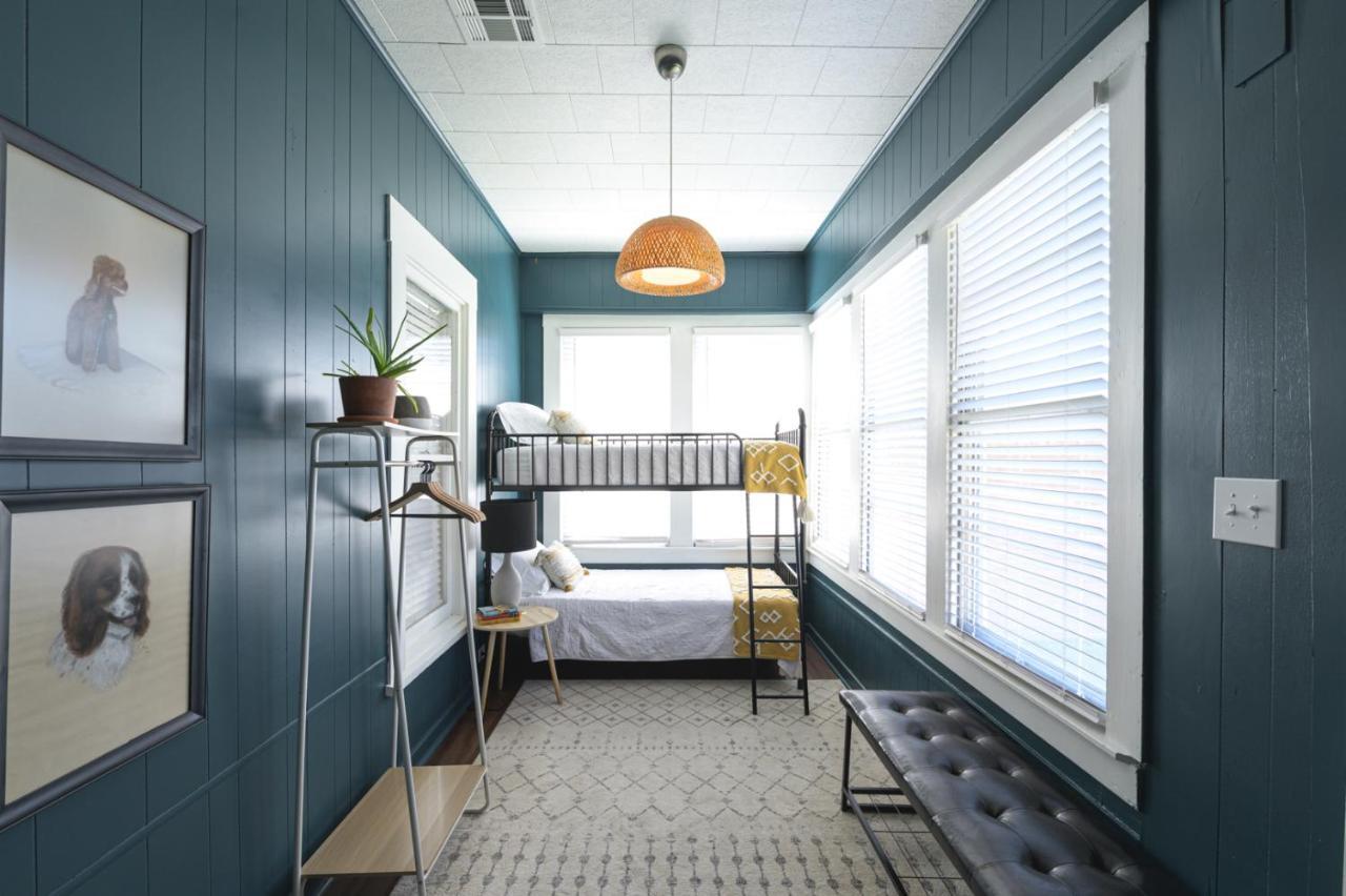 Restored 1930S Uptown Bungalow 2 Min. To Magnolia Waco Exterior foto